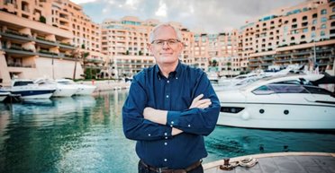 "Один клік, і $3 800 у кишені": мільйонер розкрив трюк для захисту грошей у подорожі