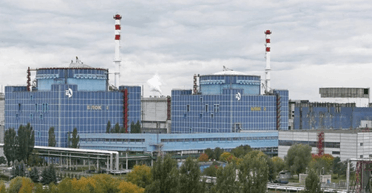 "Є травмовані": Зеленський припустив, що РФ намагалася атакувати Хмельницьку АЕС (відео)