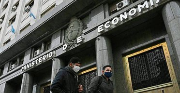 9 дефолтов Аргентины. Почему кредиторы (не) возвращаются в страны, которые не платят по счетам