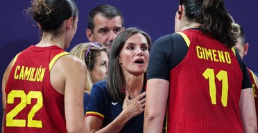 Королівські селфі: хто з топ-аристократії підтримав спортсменів на Олімпіаді 2024 у Парижі (фото)