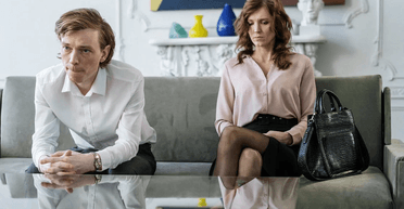 Ни брака, ни развода, ни выплат: юристы объяснили негативные последствия кибератаки на госреестры