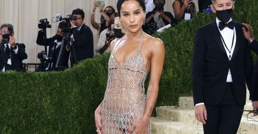 Зої Кравіц відверто розповіла про стосунки з батьками після їхнього розлучення (фото)