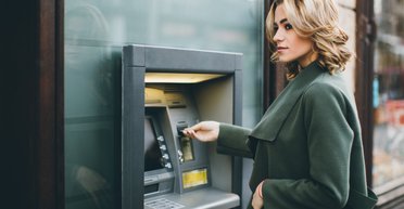 Рекордное количество наличных на руках: к чему готовятся украинцы