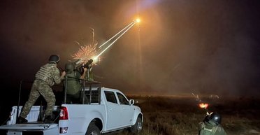 Украина под новой атакой "Шахедов": в Киеве прогремели взрывы, детали