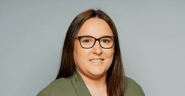 Аби не псувати карʼєру: менеджерка Porsche викинула дитину з вікна