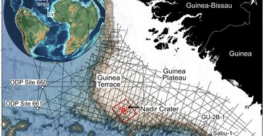 На дні Атлантики ховається структура завширшки 8,5 км: вчені пов'язали її з космосом (фото)