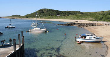 Дороги не потрібні: віддалений острів дивує туристів відсутністю машин (фото)