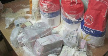 Присосались. Как коррумпированные чиновники и террористы кормятся за деньги переселенцев