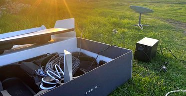 Глобальный сбой: терминалы Starlink не работают по всей линии фронта в Украине, — "Мадяр"