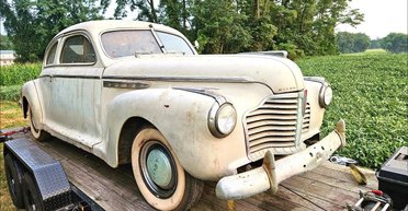 Винтажное американское авто завелось и поехало после четырех десятилетий простоя (видео)