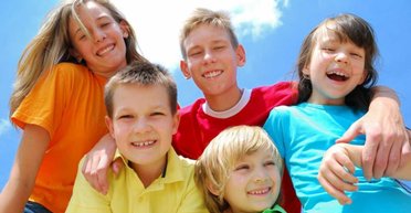 "Плевать на все, что не свое". Что не так с фразой "Чужих детей не бывает"