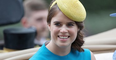 Принцеса Євгенія відвідала розкішний аукціон творів мистецтва в Південній Кореї (фото)