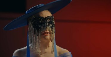 Klavdia Petrivna вдарили по обличчю під час концерту: як відреагувала співачка (відео)