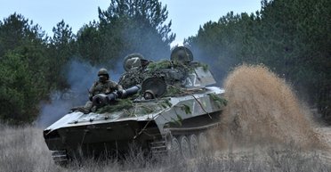 Больше танков и БМП: россияне поспешно атакуют позиции ВСУ под Харьковом, — 3-я ОШБр (видео)