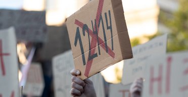 Зеленський анонсував новий законопроєкт для НАБУ і САП: Раді доведеться перервати канікули