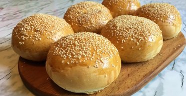 Смачно і ситно: рецепт бургер-булочок із начинкою