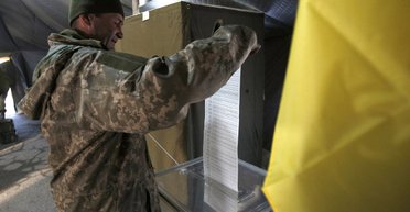 Демократия без выборов. Станет ли проведение голосования в Украине предметом спекуляций на Западе