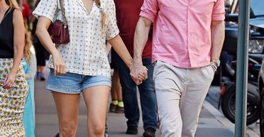 Блейк Лайвли и Райан Рейнольдс были замечены на романтической прогулке (фото)