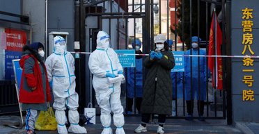 Крематории работают 24/7: в Китае критически выросла смертность от коронавируса