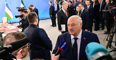 Удивился даже Путин: Лукашенко признался, сколько ракет "Орешник" хочет получить от РФ (видео)