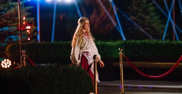 "Несите попкорн": бывший герой шоу "Холостяк" пригласил участницу нового сезона на свидание