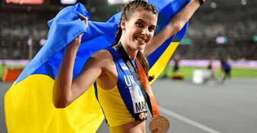 Олімпійська чемпіонка Ярослава Магучіх зізналася, куди витрачає призові (фото)