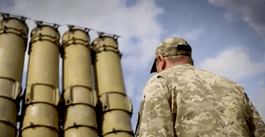 Серед "жирних цілей" — ворожі "сушки": як виглядає рідкісний комплекс С-300В1 (відео)