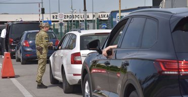 Отец-таможенник помог: депутат от "Слуги народа" Веремчук cбежал в Европу, – СМИ