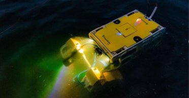 Ученые создали батарею, которая работает на глубине 6000 м под давлением: где применят