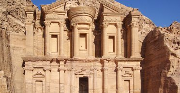 Трудно повторить сегодня. Археологи ошеломлены инженерным открытием в Петре (фото)