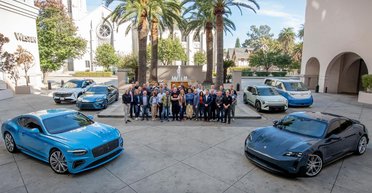 Кроссоверы, электромобили и спорткары: определены лучшие авто в мире за 2025 год (фото)