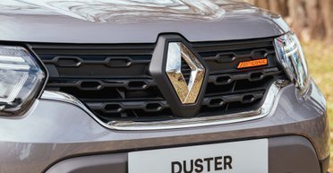В РФ планируют приравнять логотип Renault к запрещенной фашистской символике