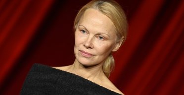 57-летняя Памела Андерсон посетила специальный показ "Последней танцовщицы" (фото)