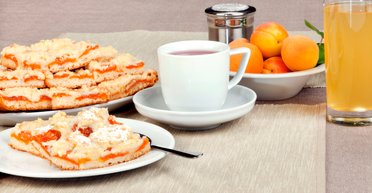 Пирог с абрикосами и творогом: как приготовить самый летний десерт