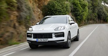 Свыше 500 сил и расход 1,7 л на 100 км: выпущен самый экономичный Porsche Cayenne (фото)