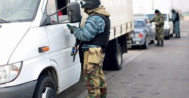 Вне поля. Можно ли защитить от посягательств имущество в Крыму