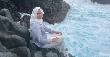 Друзі зробили фото дівчини на березі моря: цей кадр став для неї доленосним