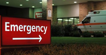 Побачив кесарів розтин дружини: чоловік хотів відсудити 519 млн фунтів у лікарні