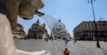 Возможны проблемы со здоровьем и лесные пожары: Европу накрывает аномальная жара