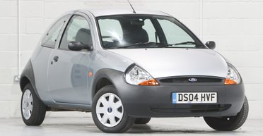 Сохранил запах нового авто: обнаружен знаменитый Ford 2000-х в идеальном состоянии (видео)