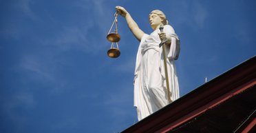 Медленно, но уверенно. Через два года после начала реформы доверие к судам начало расти