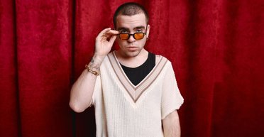 Wellboy без лейбла. Как у яркого артиста продолжают выходить хиты, которые ему не принадлежат