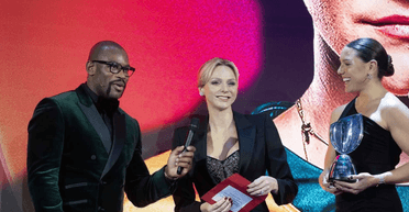 Княгиня Шарлін у розкішній вечірній сукні зʼявилася в Монте-Карло (фото)