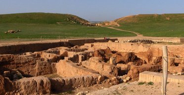 Находили время для детства: 4500 лет назад сирийские дети работали гончарами (фото)