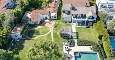 Пришел в упадок и порос травой: что случилось с домом, где нашли мертвой Мэрилин Монро (фото)