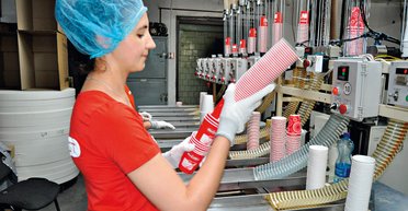 Дело в стакане. Из чего делают стаканы в Черновцах