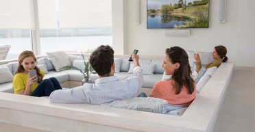 Телевізори ззаду приховують секрет, про який мало хто знає: як використовувати на 100%