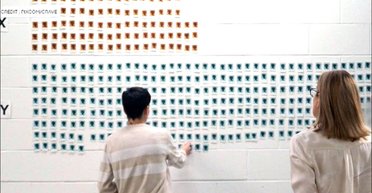 "Нескінченна історія": троє чоловіків з однієї родини стали батьками 600 дітей (відео)