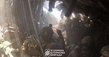 Запеклі бої за Бахмут: 3 ОШБр показала, як вибивала ЗС РФ з позицій біля залізниці (відео)