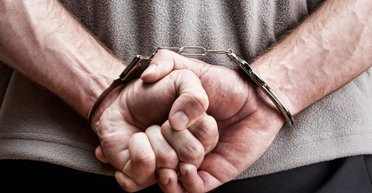 Вся президентская рать. За что глав государств отправляют в тюрьму